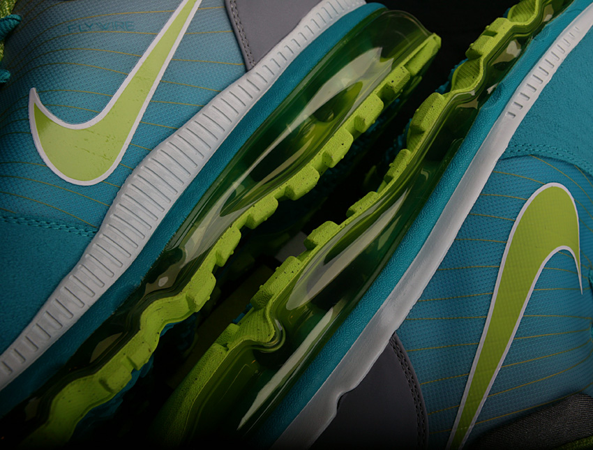 Sole Collector x Nike Air Max Trainer Sole Knows Bo Jackson collaboration sneaker, photo 3