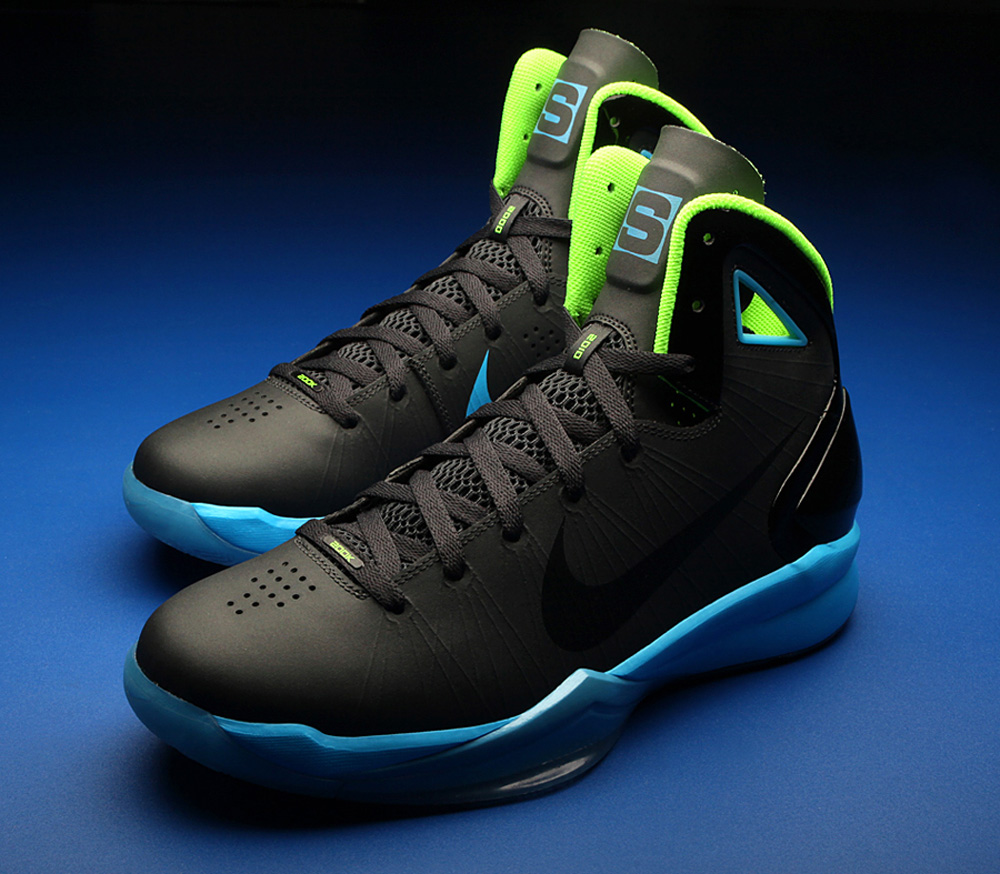 Sole Collector x Nike Hyperdunk 2010 SC Forums collaboration sneaker, photo 2