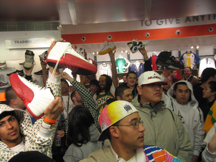 Sole Collector Niketown Seattle 2006 event, photo 2